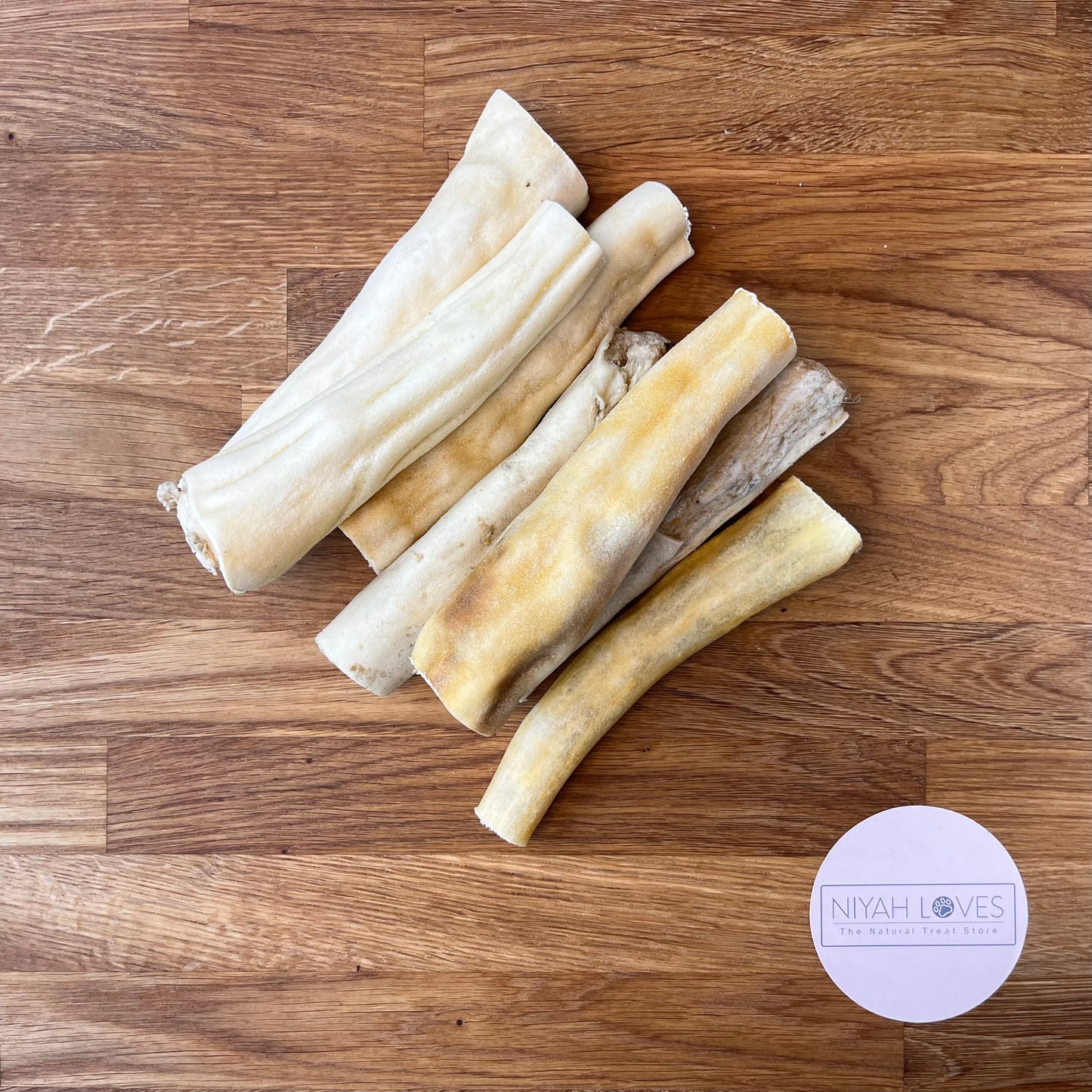 "100% natural beef tail dog treat – long-lasting, low odour chew"
